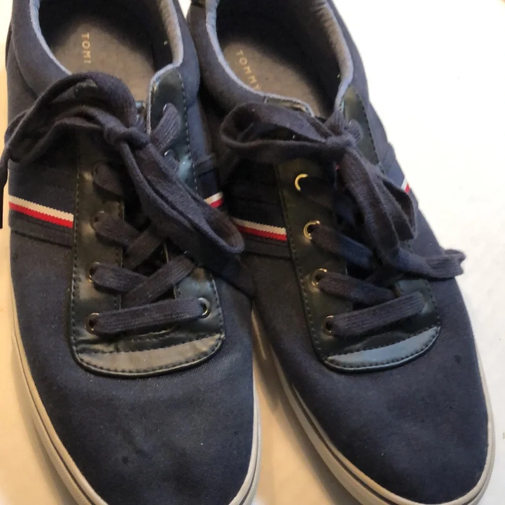 Tommy Hilfiger sneakers size 10.5